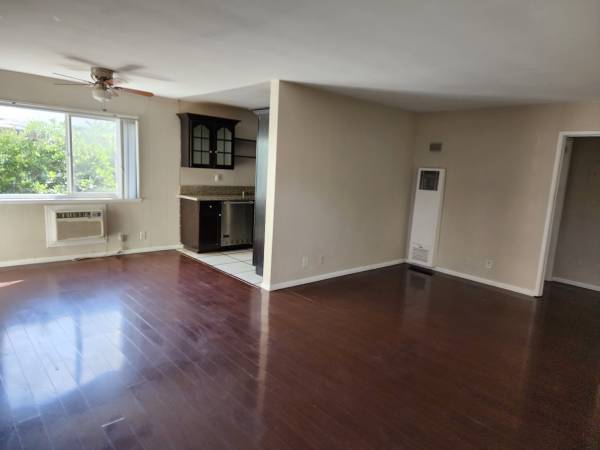 $1,795 / 1hab - UBICACIÓN PRIMERA EN SHERMAN OAKS, PISO BAJA DEPTO, RECIENTEMENTE RENOVADO, SE ACEPTAN MASCOTAS, (SHERMAN OAKS)63953079130115124