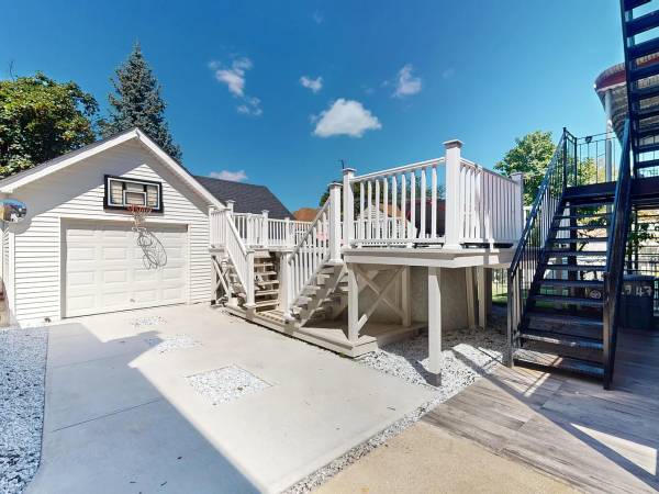 $3,500 / 3br - 1300ft2 - 3br 2bth con lavadora-secadora, patio trasero y calefacción en Pelham Bay! (Bronx)63689627235841122