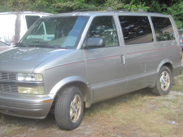 Camioneta Chevy Astro 2004 con 195000 millas - $2,800 (Cerca del aeropuerto de Atlanta)63621061297539121