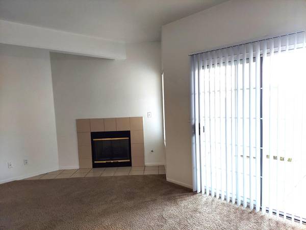 $2,180 / 3br - 1432ft2 - 🔑MOVE IN SPECIALS! SPACEOUS 3X2 TOWNHOME READY NOW! TOUR TODAY! ($600 OFF 1ST MONTHS RENT!!!!)63798509919233121
