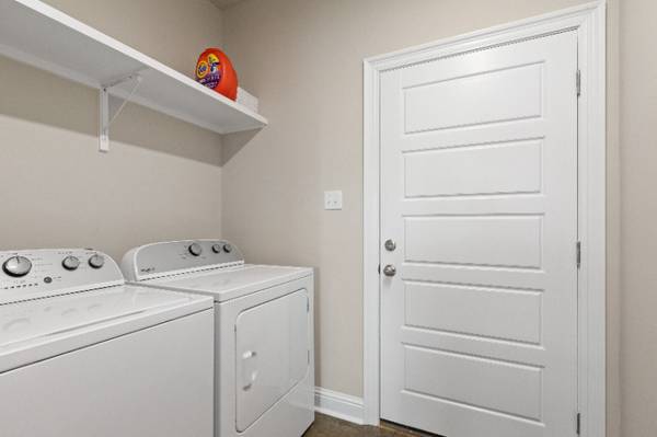 $1900.00 / 2br - 1405ft2 - 212 Spoonbill Drive63857515950851121