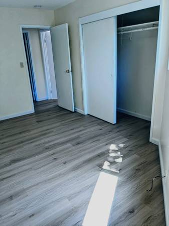 $2,150 / 2br - New Floors! Great Downtown Berkeley Unit, by BART, Berkeley Bowl, CAL (berkeley)63989800401411121