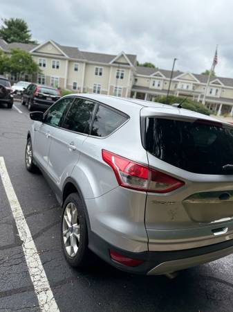 2013 Ford Focus – Runs Great – Needs Minor Repairs - $2,000 (Tyngsboro)63469755202305123