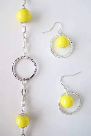 Yellow and Silver Tone Necklace Earring Set - $5 (Warwick West)63471290599171122