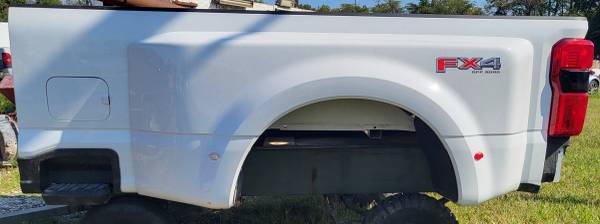 2023-CURRENT Ford F350 8' Dually Bed, Tailgate and Rear Bumper 1