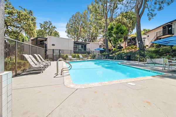 $2,565 / 1br - 756ft2 - Private One bedrooms available! (TO)63668271223681122