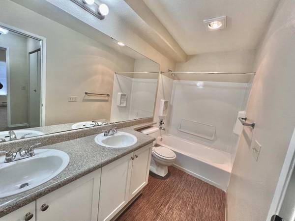 $1,950 / 1br - 700ft2 - 1 bed 1 bath ready to view now! Visit our community today! (Mukilteo - South Everett, Lynnwood)63688277886721123
