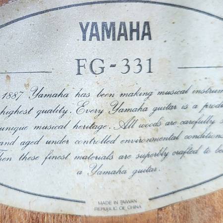 Yamaha FG 331 1