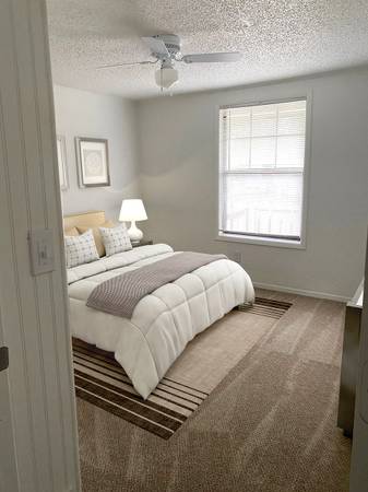 $1,049 / 1br - Step In, Settle Down! (Daytona Beach)63791575231363123