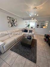 $2,100 / 1br - 763ft2 - COMPLETELY RENOVATED 1/1 APART IN NORMANDY ISLES (MIAMI BEACH)64049280084098122