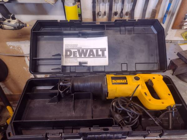 DeWalt 1