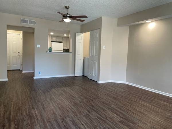$1,305 / 1br - 796ft2 - APT 118 HAS ALL THE SPACE YOU'LL NEED!! (Metairie)63792246315651124