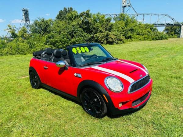 2010 Mini Cooper S 2dr Convertible - $3,995 (_Mini_ _Cooper_ _Coupe_)63501941099523121