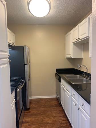 $1,259 / 1br - 539ft2 - 1BD 1BA, Pond Views, Screened-In Patio/Balcony63976135735043120