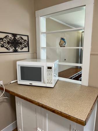 $750 / 2br - Clean 2 Bedroom House with Carport (Kinsley, Kansas)63789844397955124