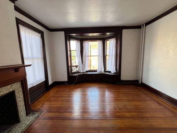 One bedroom center square 1