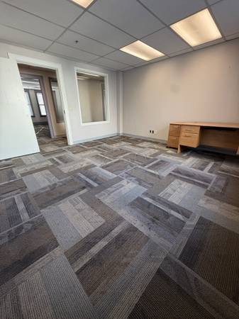 $1 / 134ft2 - Private Office Spaces for Sublease (Salem)64151650070914121