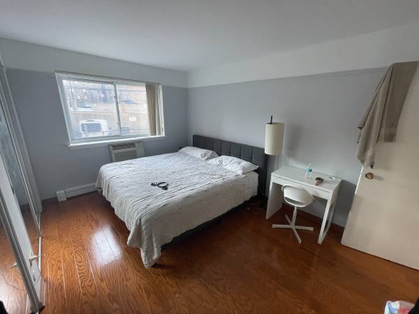 $1,620 / 1br - Spacious 1 bed! Dining room! Great Price! (Lakeview)63781327284099122