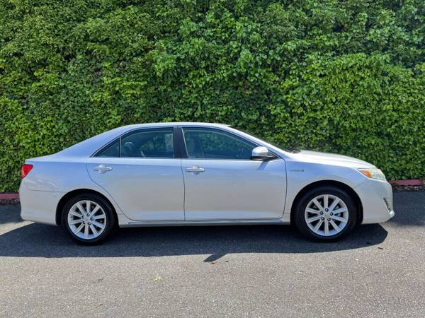 2013 Toyota Camry XLE Hybrid - $11,999 (Everett)63617194744579124