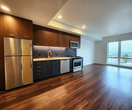 $2,000 / 1br - 614ft2 - 🎃 Especia de Calabaza y Todo lo Agradable: Vive la Vida de Slabtown Esta Otoño! (Portland)63672653961987121