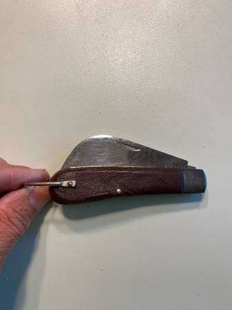 Klein Tools Hawkbill 1