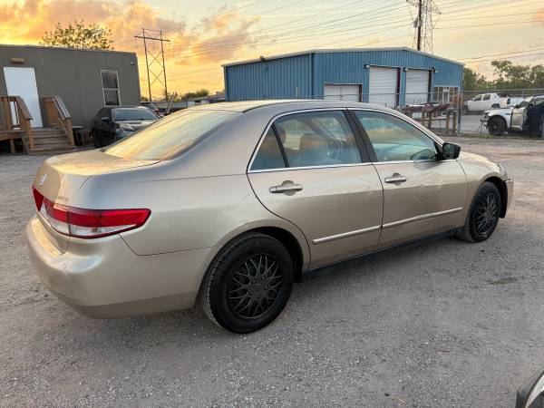 2005 Honda Accord - $3,000 (Houston)63616987578369123