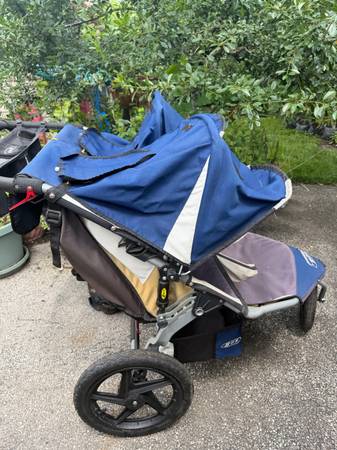 BOB double jogging stroller 1