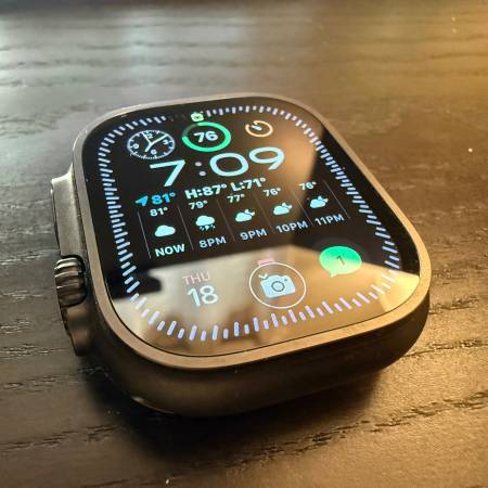 Apple Watch Ultra 2 black - worn for 2 months 1