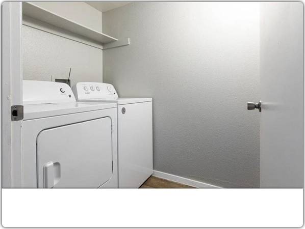 $2,342 / 4br - 1317ft2 - Your dog or cat is welcome! Amazing pet-friendly 4 BR / 2 BA! (Santa Fe)63806069249537120