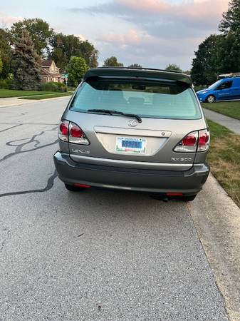 2003 Lexus RX 300 - $3,400 (Fishers)63621989078147124