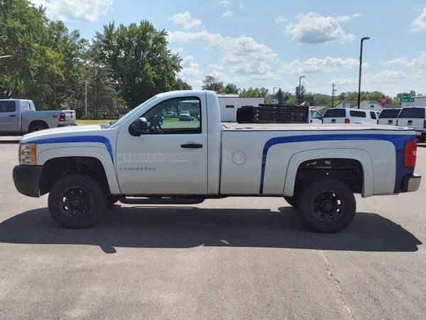 2008 CHEV SILVERADO 1500 CAMIÓN DE TRABAJO V6 AUTOMÁTICO, TRANSMISIÓN RECONSTRUIDA $4995 - $4.995 (RUSHCITYAUTO.COM)63481266192001124