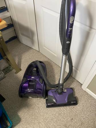 NEW KENMORE POP N GO 600 SERIES VACUUM,ONLY USED ONCED. 1