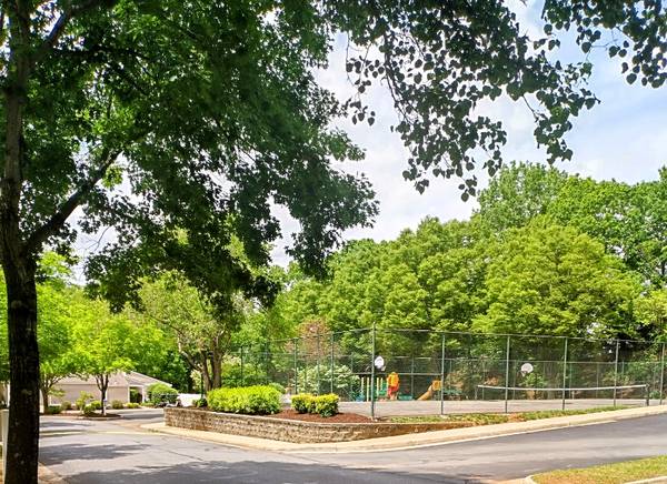 $921.00 / 1br - 672ft2 - Basement Level 1 Bed/1 Bath Apartment in Lynchburg, VA - Available 09/63851969029379121