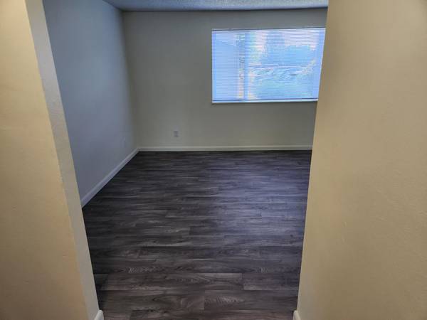 $1,299 / 1br - 700ft2 - Great Place to call Home! Join our Pet Friendly Community! Apply today (Gateway)63977278900099122