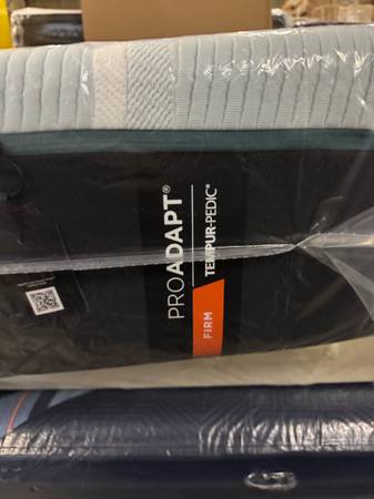 New Queen Tempurpedic 2.0 Proadapt Firm Mattress 1