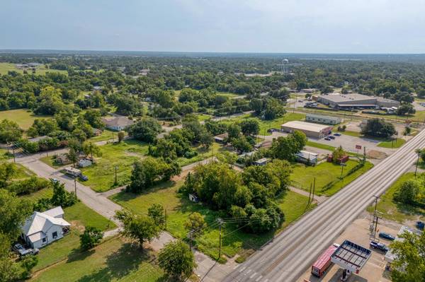 $25,000 / 11020ft2 - JUST LISTED! 0.253-acre corner lot, Cameron TX. Prime location! (Cameron)63843413934211121