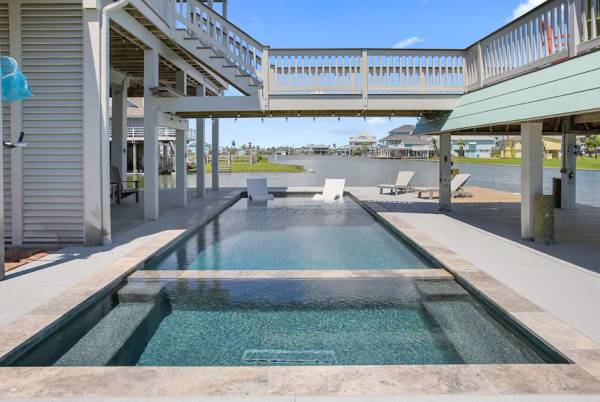 $1 / 3br - Expansive Decks, Pool, Elev, 2 Masters - Canal w Epic Views (Jamaica Beach, TX)63386278018435123