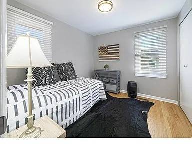$550 / 2br - 984ft2 - Roommate wanted in my beautiful HOUSE 1