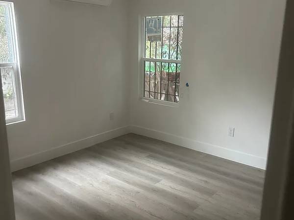 $1,750 / 2br - 1035ft2 - Stylish 2BR/1BA Renovated Home (Los Angeles)63998004931586120