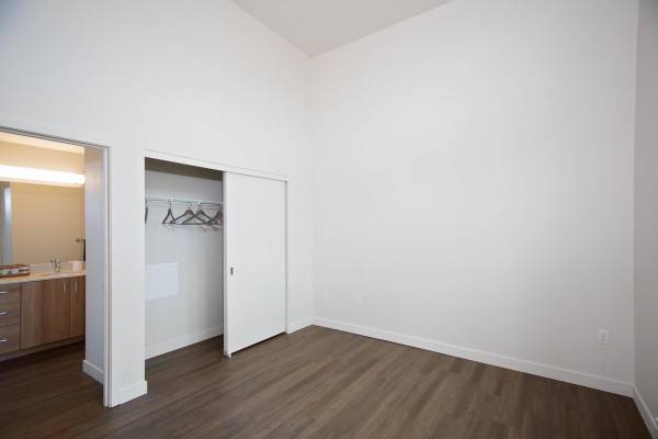 $2,698 / 2br - 1100ft2 - Call, Text or Stop by Savier Street Flats Today! (Northwest, Slabtown, Nob Hill, Pearl, Forest Park)64039055969922122