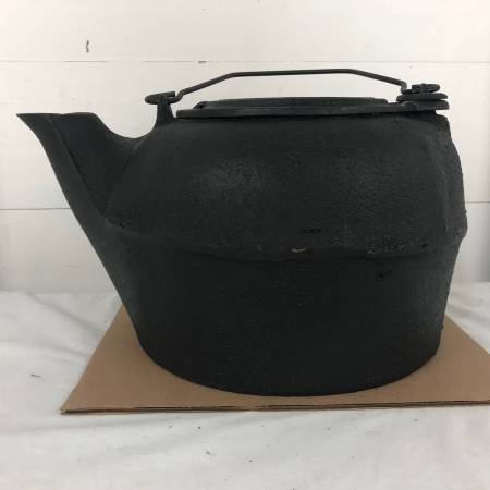 Cast Iron Kettle 1