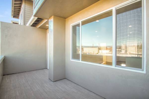 $4,205 / 3br - 1401ft2 - ¡Nuevo! Adosado de 3 dormitorios y 2.5 baños con garaje para 2 coches! (watsonville)64055523159171124
