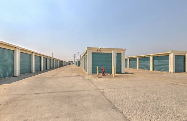 $91 / 100ft2 - Discover Storage Bliss at Stormaster Self Storage in Pittsburg, CA (pittsburg / antioch)63772846985859122