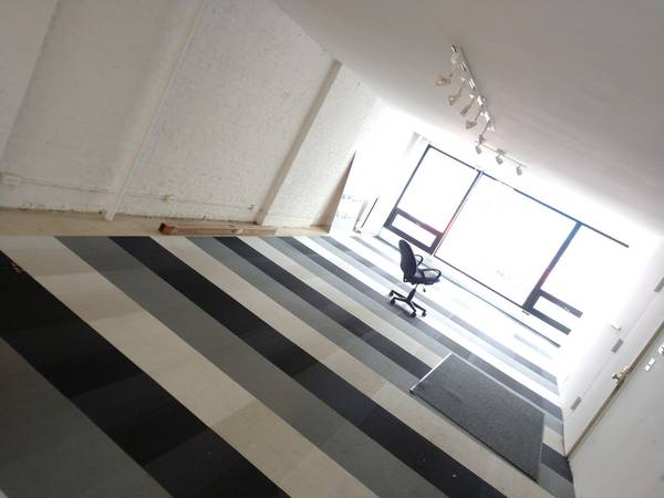 $2,995 / 1400ft2 - Entire 2nd floor -  by LEX and 28th !  BIG WINDOW to the street (Gramercy)63945498168451122