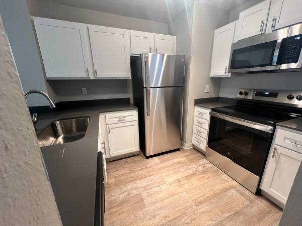 $1,458 / 1br - 721ft2 - 1st Floor 1 Bed w/ Walk-in Closet! ✨Save $400 on Move-in Fees! (14300 SW Teal Blvd Beaverton, OR)63956924057730122