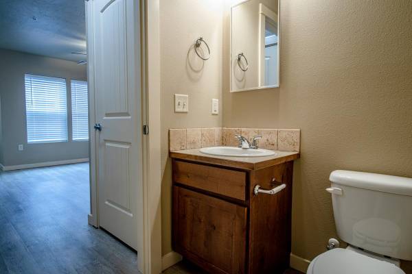 $1,825 / 2br - 960ft2 - Inviting Homes with Dog Park & Bike Storage Available (Boise)63794920353025121