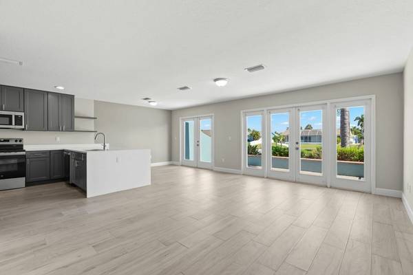 $1,699 / 2br - 840ft2 - FREE APPLICATION FEE - $450 Deposit and 6 Weeks FREE RENT (917 Apollo Beach Blvd, Apollo Beach, FL)63976137976450122