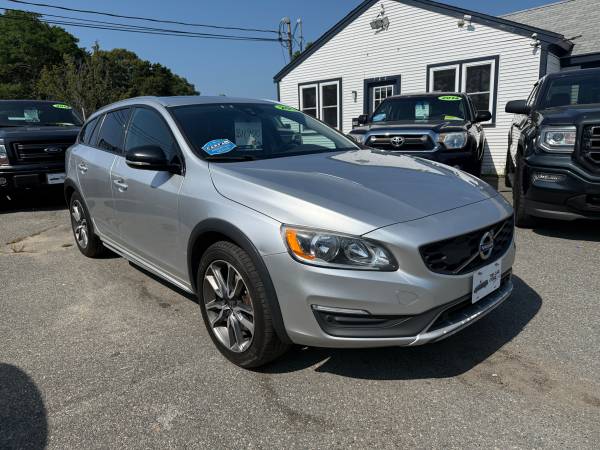 2016 Volvo V60 Cross Country - $11.900 (The Car Store Cape Cod)63438420812417121