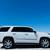 2017 CADILLAC ESCALADE LUXURY 4WD 4X4"ONE OWNER"LOW MILES"WE FINANCE ! 11 thumbnail