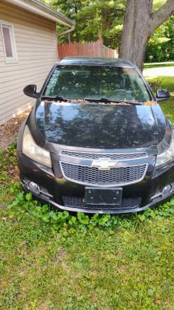 2011 Chevy Cruze RS - $900 (Bloomington)62970102573955123